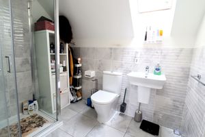 En-Suite- click for photo gallery